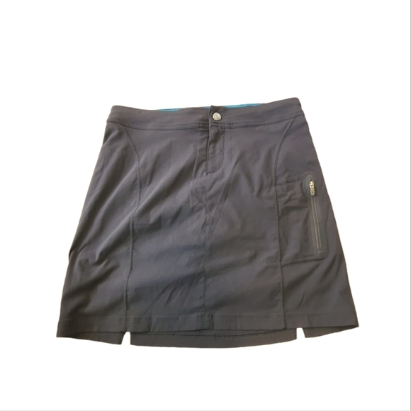Columbia Pants - Columbia Skort with front tie and zipper size 6 black